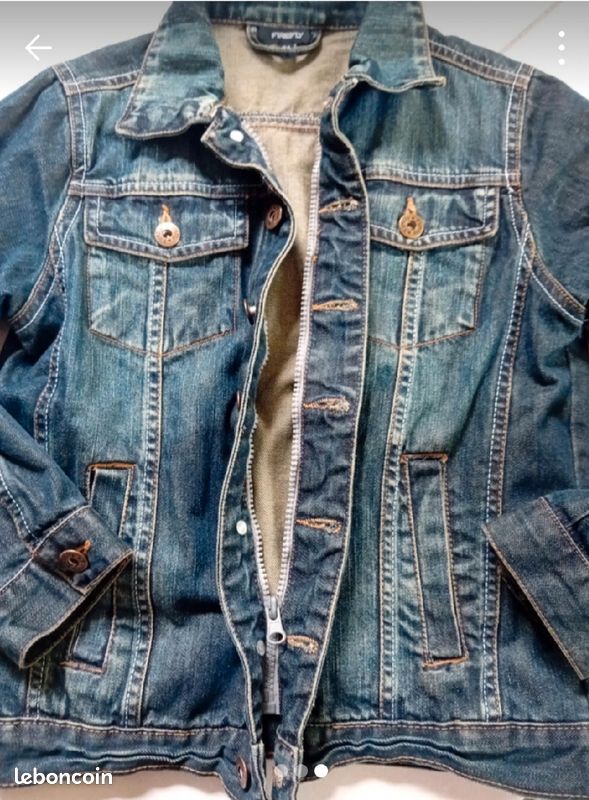 Veste en jeans taille 8 ans (image 2)