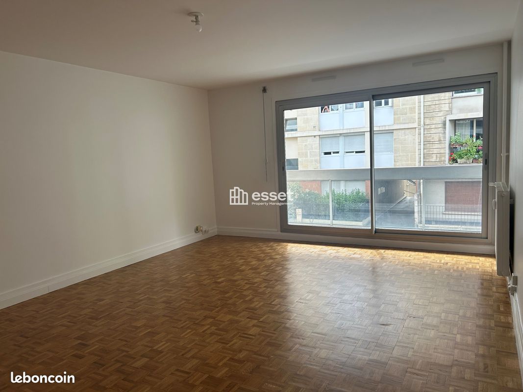 Appartement 3 pièces 82 m² · à Paris · 82 m² · 2 200 €/mois