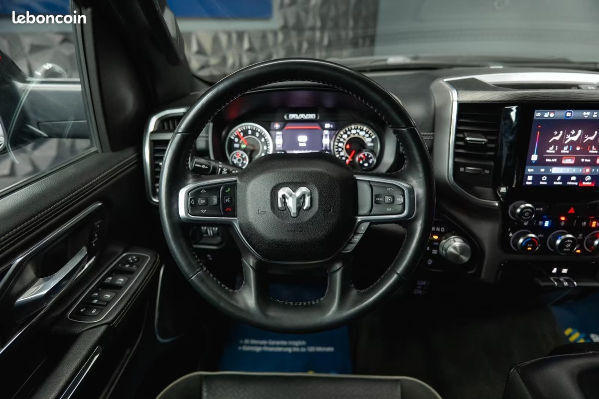 Dodge RAM 1500 Laramie Night Edition 5.7 HEMI 401 ch 4x4 – Alpine – 20” – Offroad (image 27)