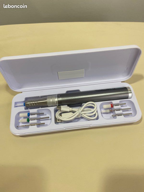 Ponceuse électrique pour ongles (image 1)