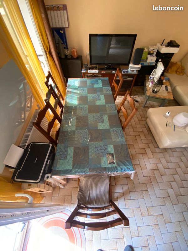 Table à manger (image 1)