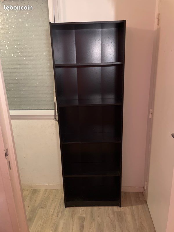 Je vends un meuble noire, en très bon état (image 1)