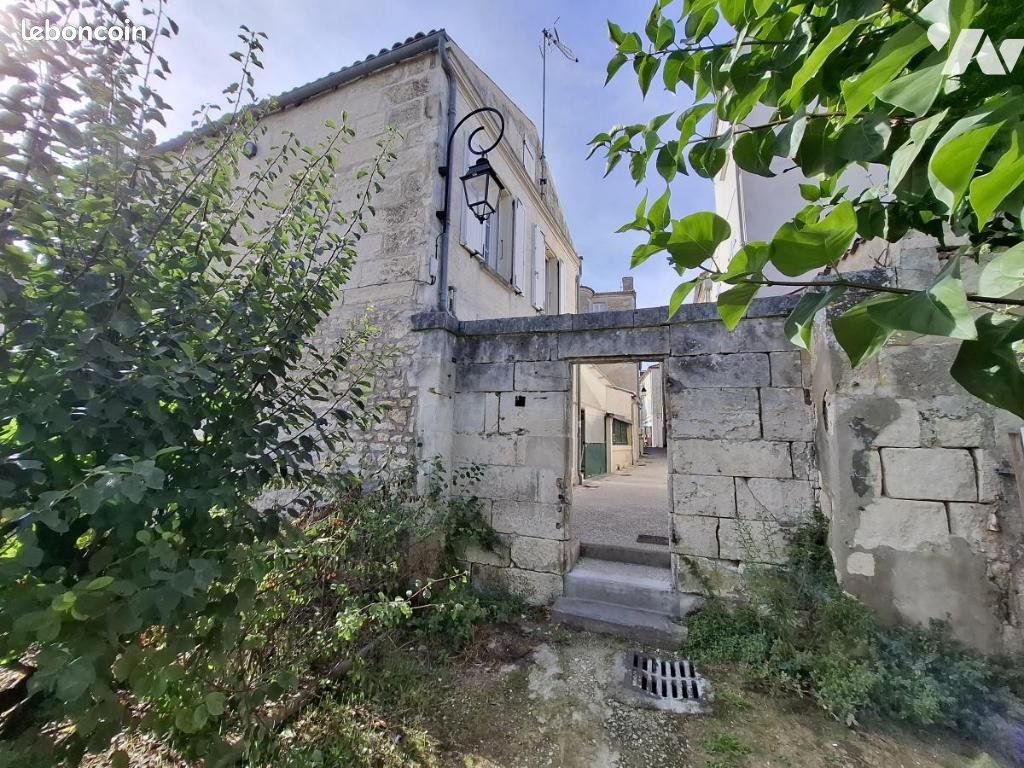 Maison 3 pièces 79 m² · à Saintes · 79 m² · 152 134 €