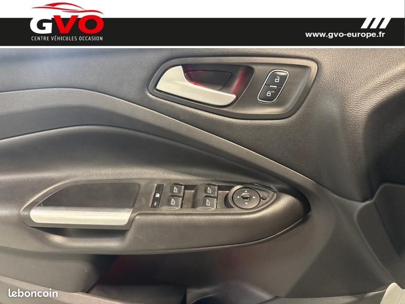 Ford Kuga 1.5 EcoBoost 120ch Titanium (image 12)