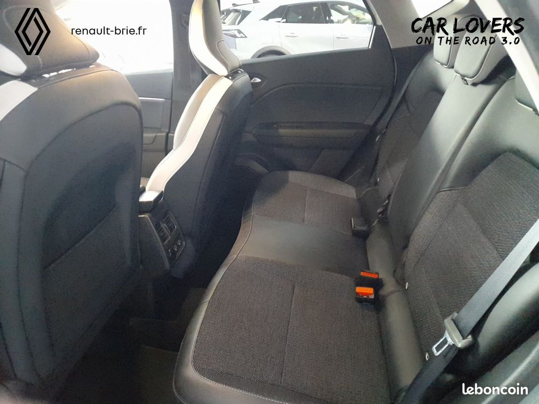 RENAULT Captur E-Tech full hybrid 145 Techno fast track (image 15)