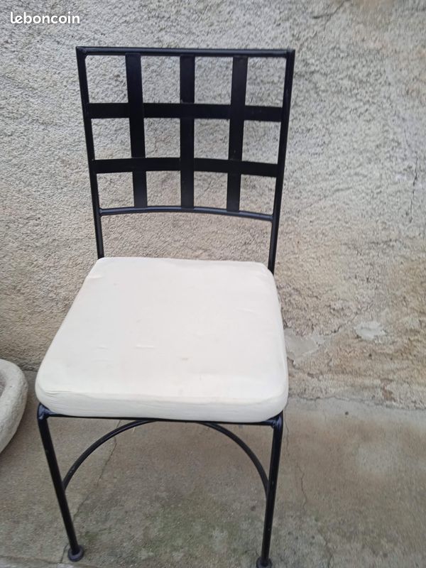 4 chaises en fer forgé (image 1)