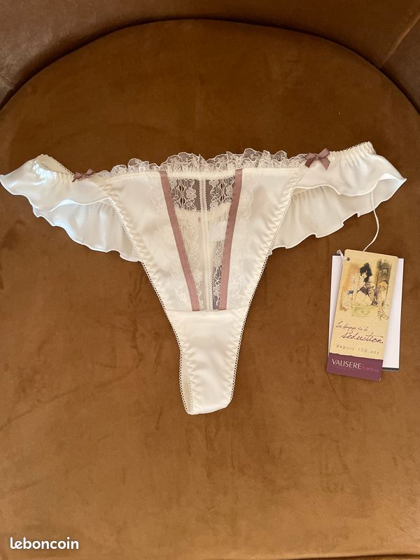 Le string Triumph femme Vêtements