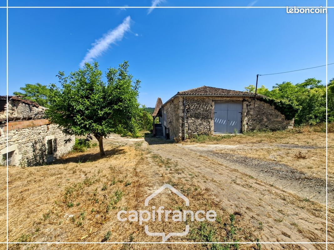 Maison 7 pièces 340 m² · à Lauzerte · 340 m² · 173 600 €