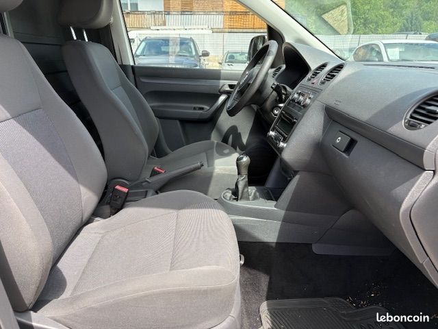 Volkswagen CADDY VAN 1.6 TDI 75CH BUSINESS LINE DISTRIBUTION NEUVE (image 20)