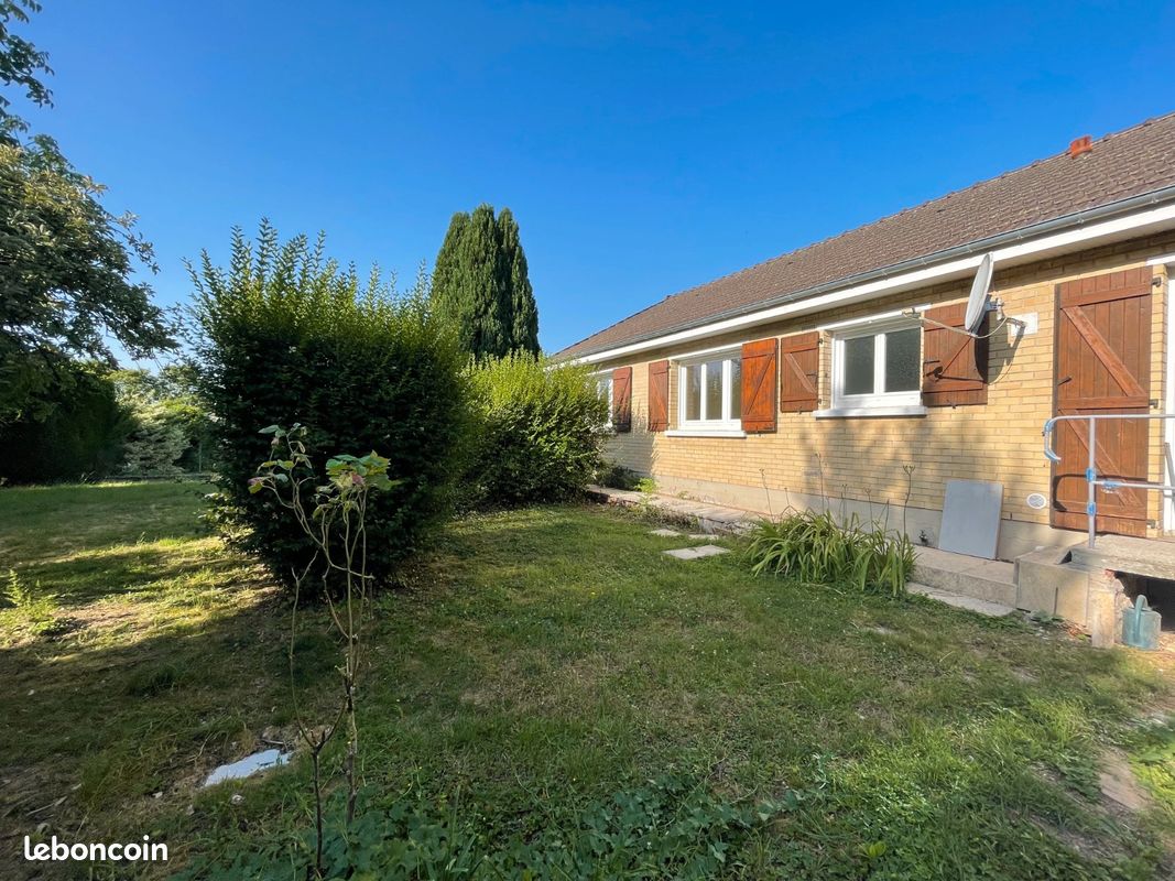Maison 5 pièces 100 m² · à Bertangles · 100 m² · 1 190 €/mois