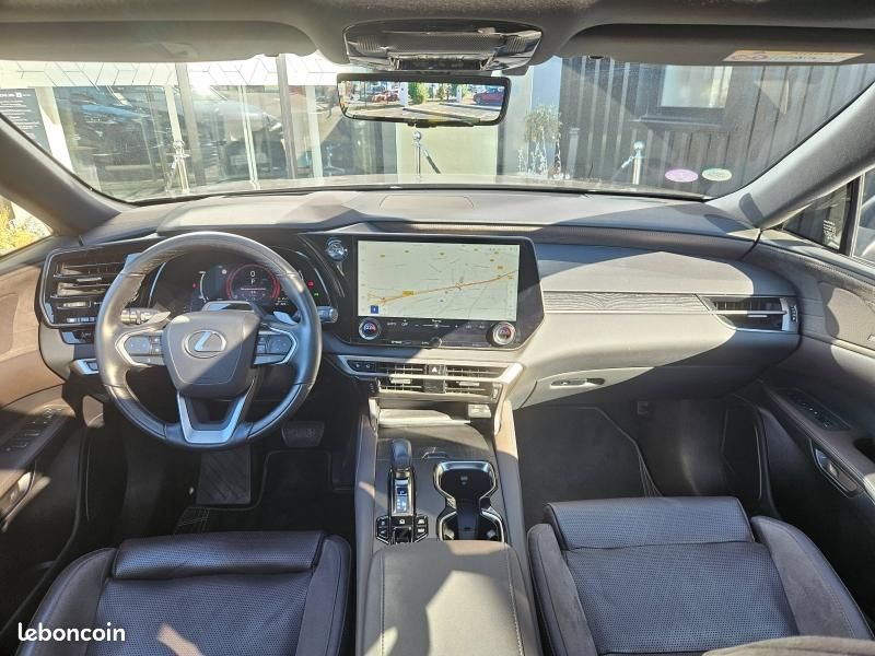 Lexus RX 450h+ Executive 4WD (image 9)