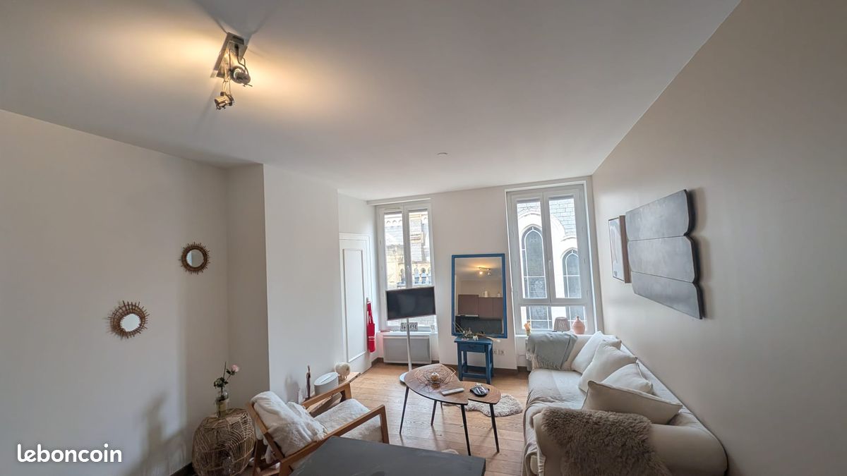 Appartement 2 pièces 43 m² · à Saint-Étienne · 43 m² · 560 €
