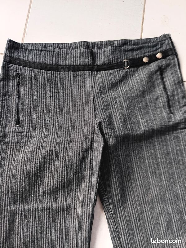 Bermuda marron neuf taille 3 marque Miss Coquine
