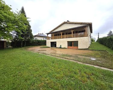 Maison 900 000 € - 212 m²