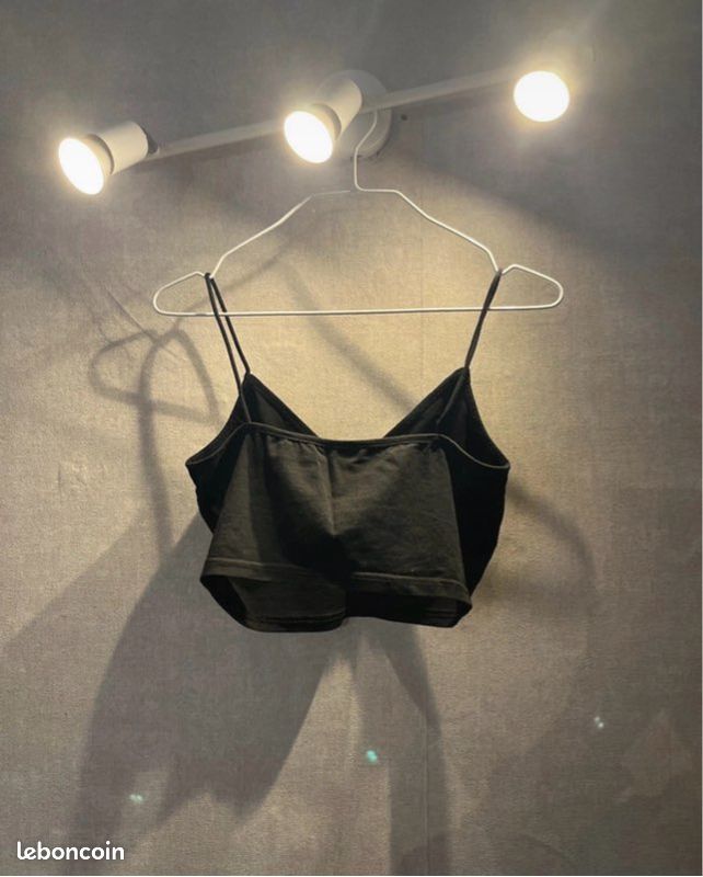Crop top (image 3)