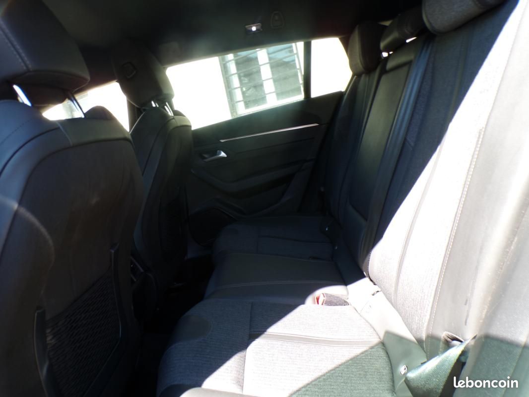 Peugeot 508 SW Hybrid 225 e-EAT8 Allure Pack (image 14)