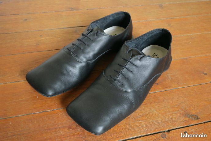 Repetto Pointure 37 - Sandales Plates Rouges Perles - Cuir - Occasion Bon état