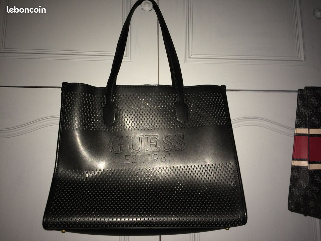 Grand SAC GUESS noir 40/33CM ETAT NEUF Accessoires Bagagerie