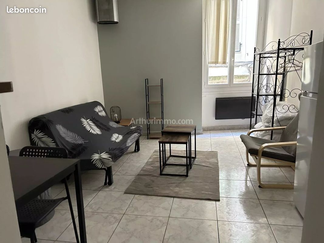 Appartement 1 pièce(s) 22 m²à louer Aubagne
