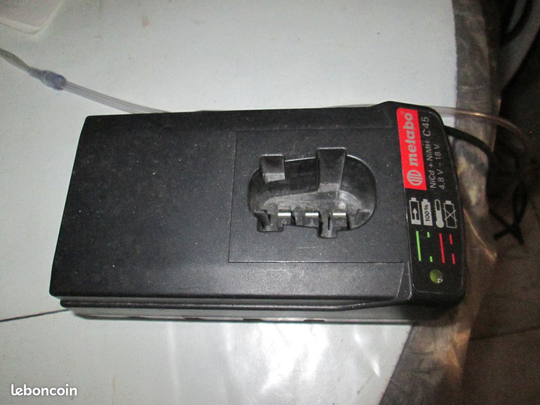 Chargeur de batterie visseuse métabo (image 2)