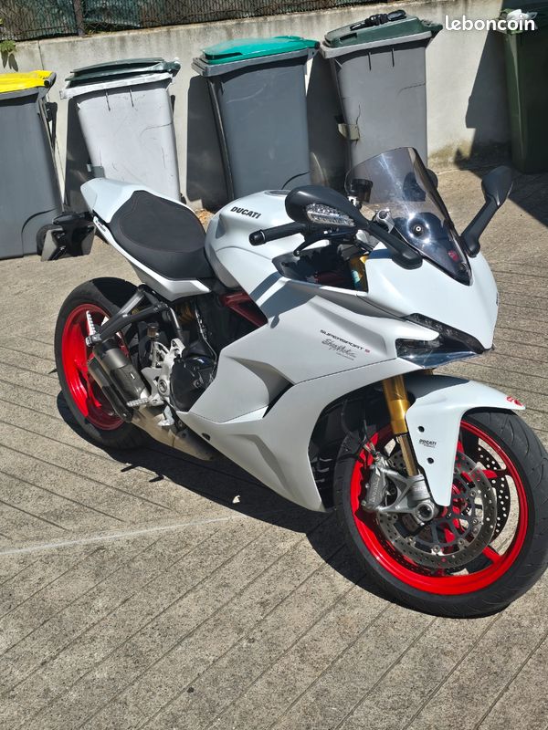 A vendre ducati supersport 939 S (image 3)