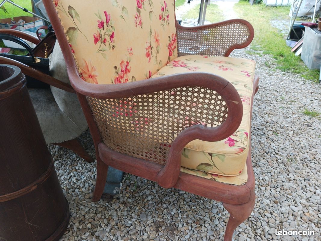 Banquette (image 2)
