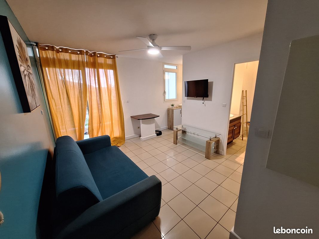 Appartement 1 pièce 27 m² · à Saint-Denis · 27 m² · 650 €