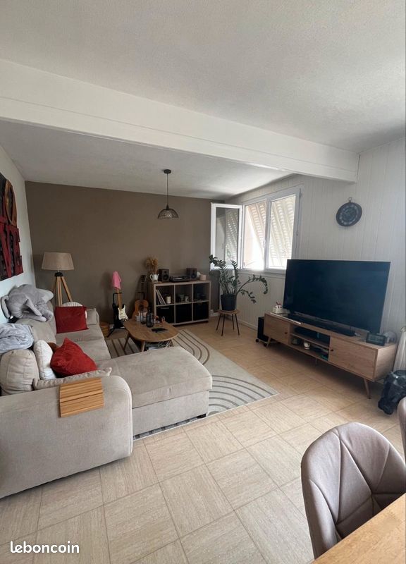 Appartement 3 pièces 69 m² · à Lons-le-Saunier · 69 m² · 730 €