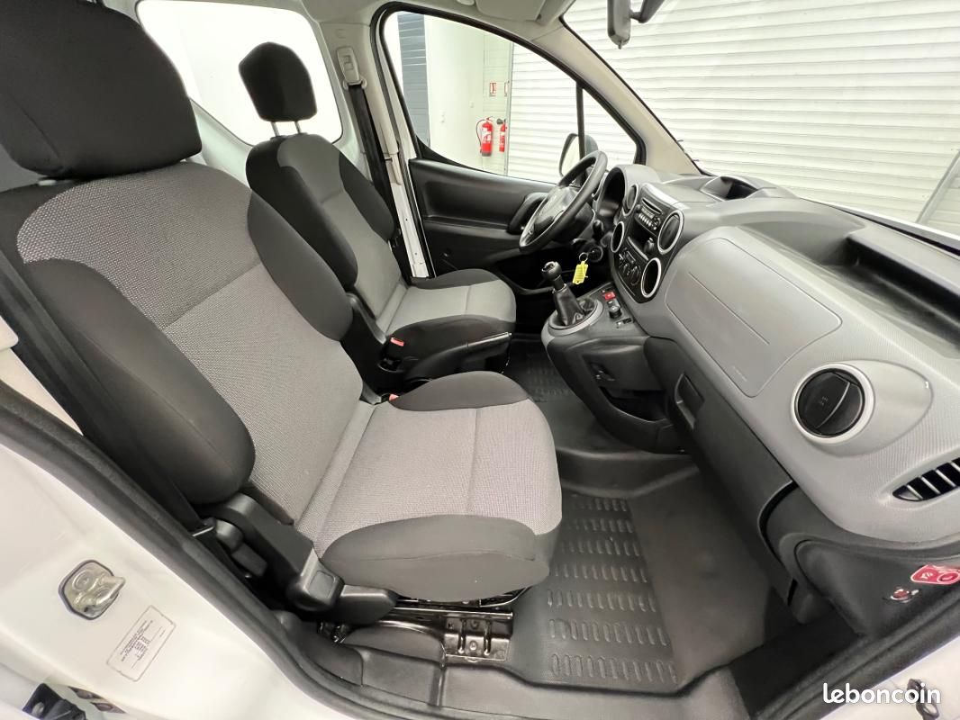 Citroën Berlingo CABINE APPROFONDIE CAB XL BLUEHDi 100 CONFORT (image 12)