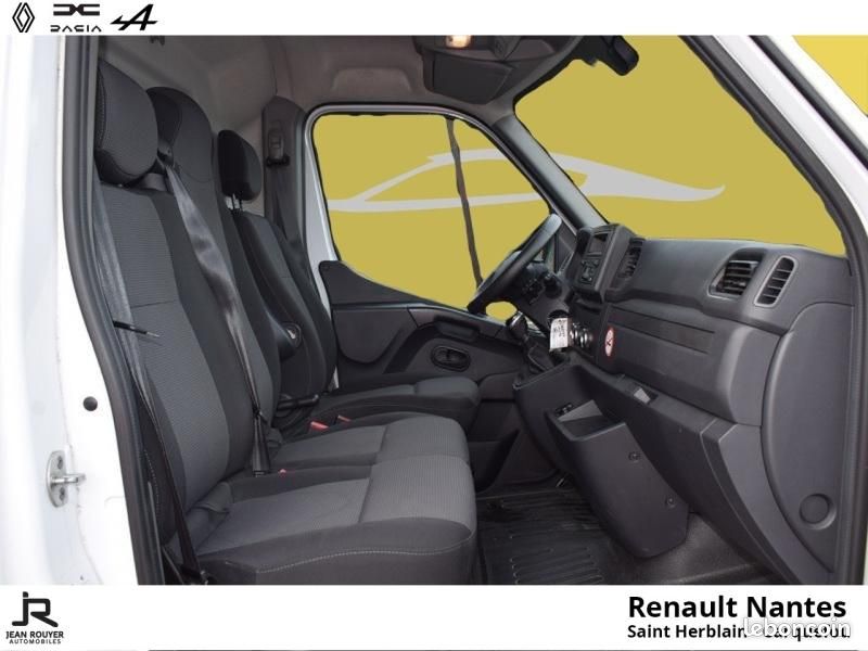Renault Master Fg F3500 L2H2 2.3 Blue dCi 135ch Confort - 21490 HT (image 12)