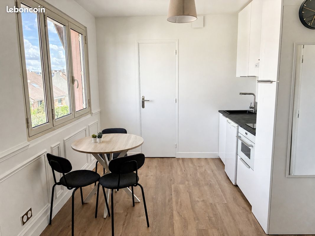 Studio meublé refait à neuf (image 2)
