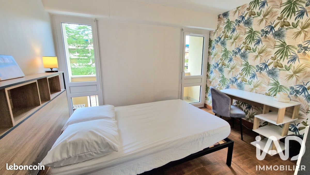 Appartement 5 pièces 94 m² · à Pessac · 94 m² · 590 €/mois