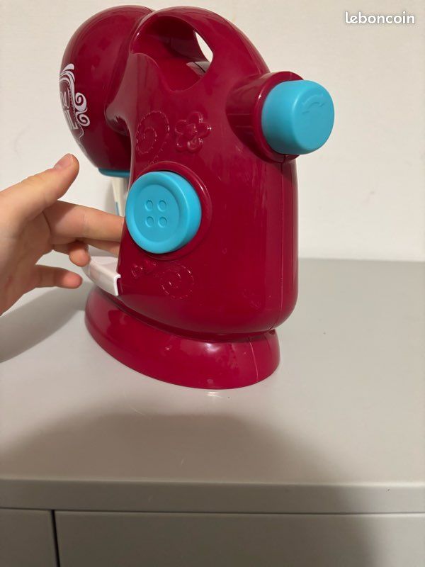 Petite machine à coudre feutrine (image 6)