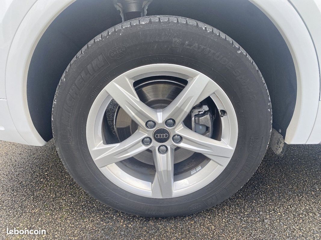 AUDI Q5 50 TFSIe 299 S tronic 7 Quattro S line (image 9)