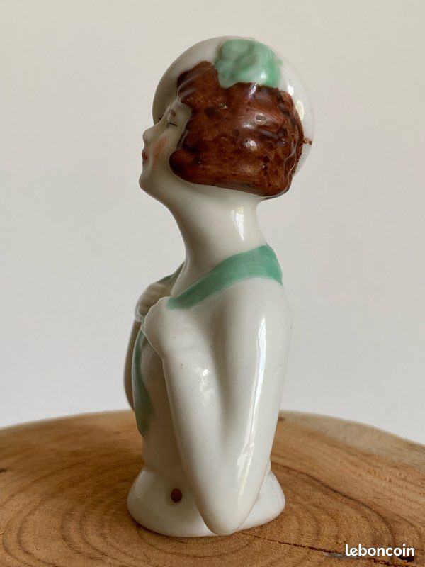 Demi figurine porcelaine Allemande 14131 8,5 CM