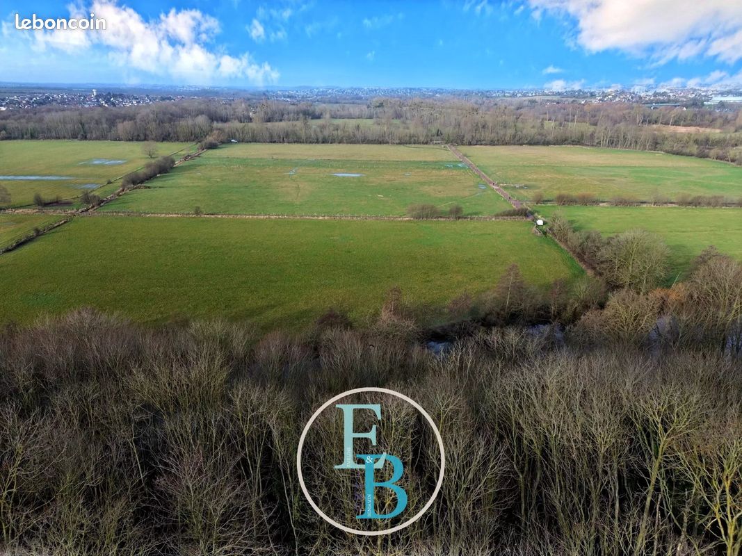 Terrain 1813 m² · à Caen · 1 813 m² · 580 000 €