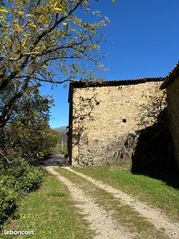 Maison 10 pièces 120 m² · à Meyras · 120 m² · 275 000 €