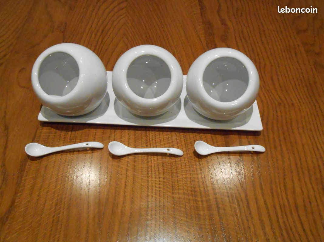 Plateau de 3 coupelles à sauce apéritive (image 1)