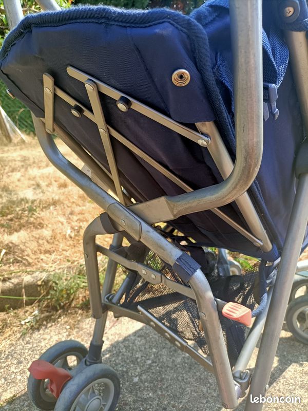 Vends poussette canne bleu (image 4)