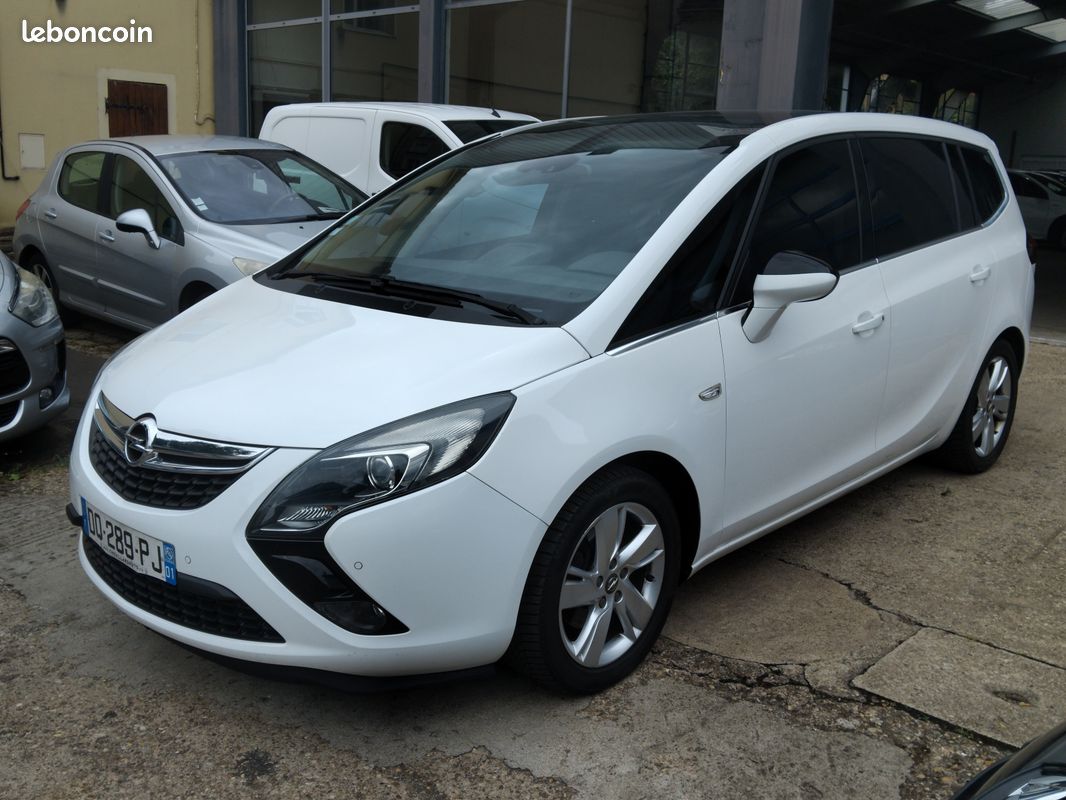 Opel Zafira Tourer 1.6 CDTI 136ch Cosmo Pack 7 places — photo 1