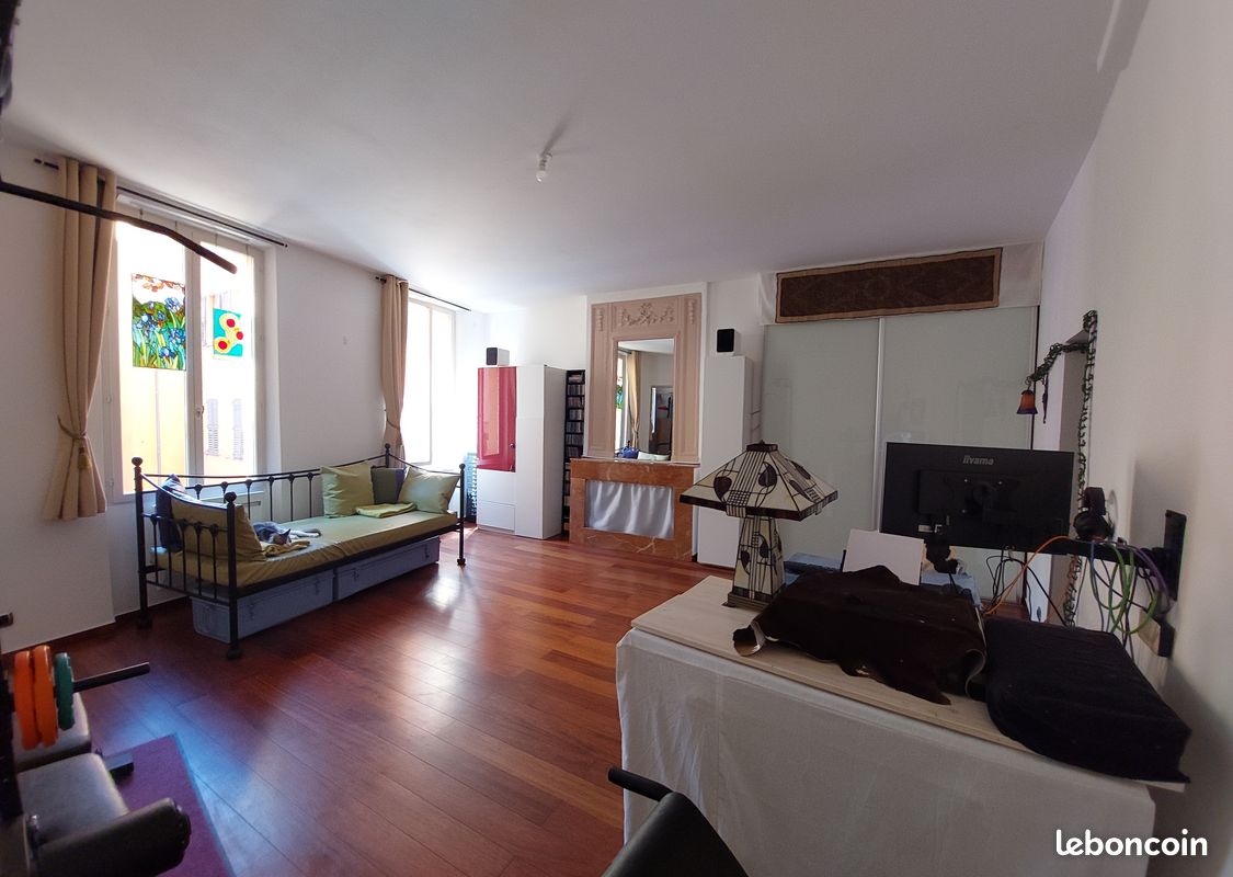 Appartement 3 pièces 74 m² · à Grasse · 74 m² · 139 000 €