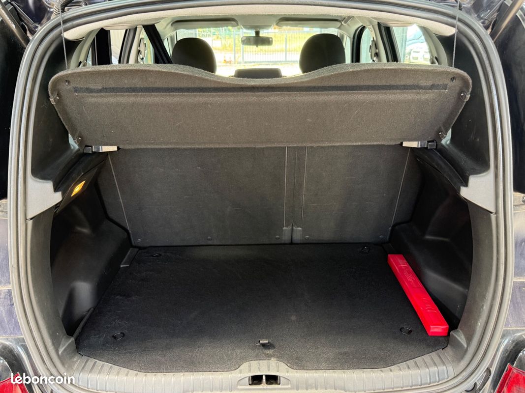 Citroën C3 Picasso 1.6hdi 92 2eme main tres propre (image 12)