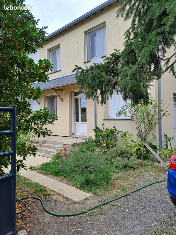 Maison 4 pièces 95 m² · à Réau · 95 m² · 1 400 €/mois