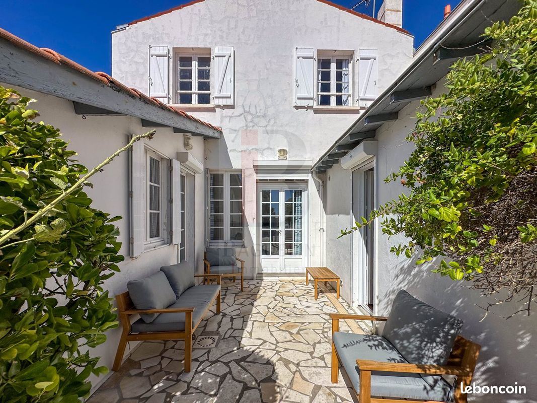 Maison 5 pièces 120 m² · à Fouras · 120 m² · 703 500 €