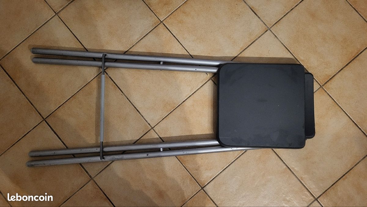 Chaises tabourets bar pliables (image 2)