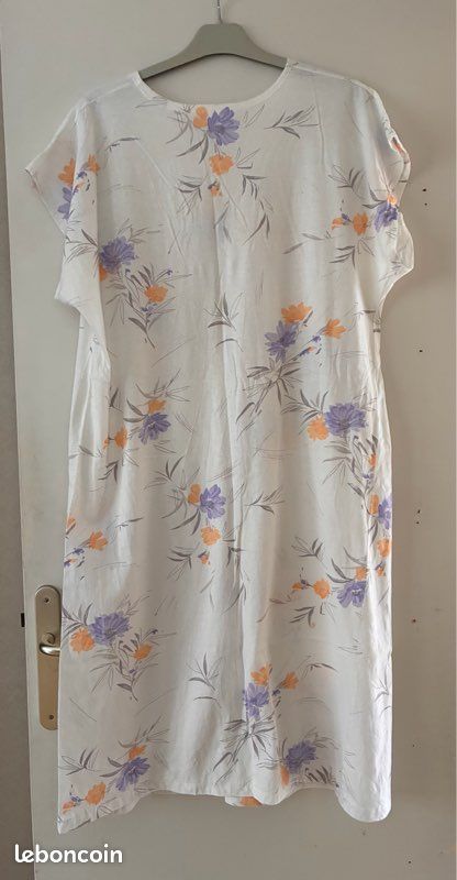 Chemise de nuit blanche à fleurs orange/mauve (image 2)