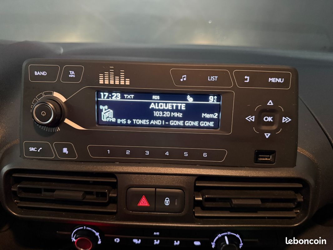 CITROEN BERLINGO Taille XL BlueHDi 130 SS BVM6 Feel (image 19)