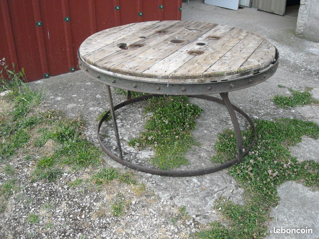 Table ronde d'extérieur, (JL 340) (image 7)