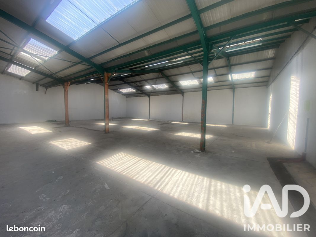 Parking 306 m² · à Wasquehal · 306 m² · 306 000 €