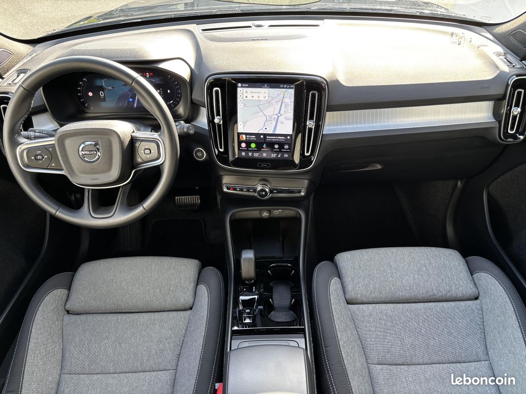 VOLVO XC40 B3 163 ch DCT7 Plus (image 7)
